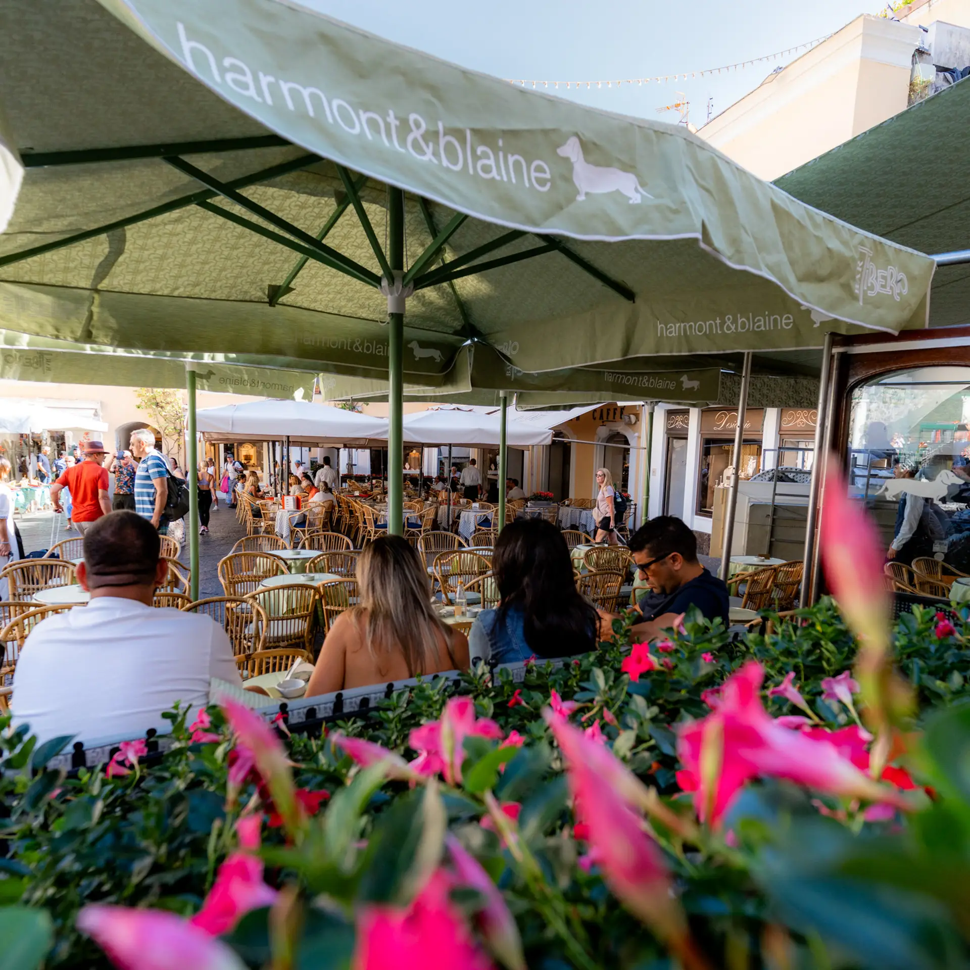 bat-tiberio-capri-piazzetta-4